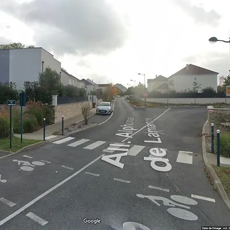 Pivoine -12 Min Des Parcs Walt Disney-arrivee Autonome-wifi&parking Gratuit Montévrain